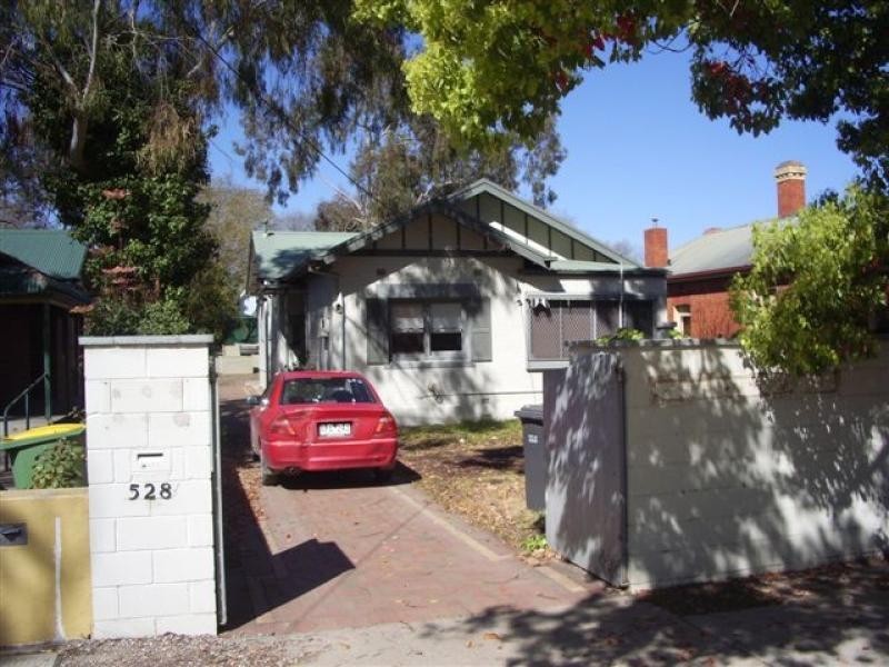 528 THURGOONA STREET, Albury NSW 2640