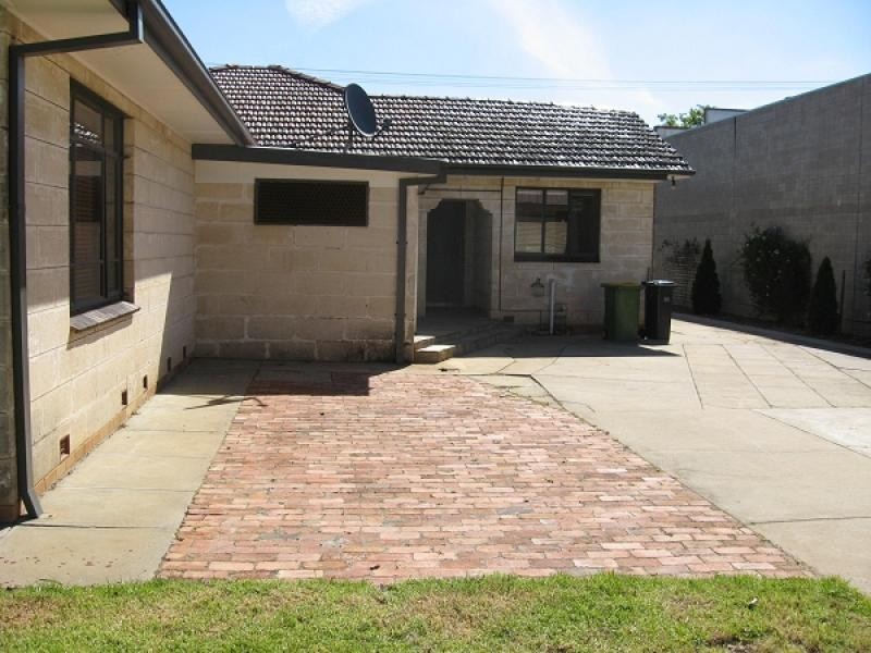 358 URANA ROAD, Lavington NSW 2641