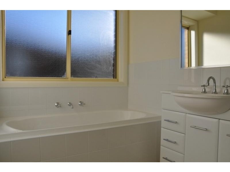 Lot 60, 27 Squirrel Glider Drive, Mitchell Park, Thurgoona, Albury NSW 2640