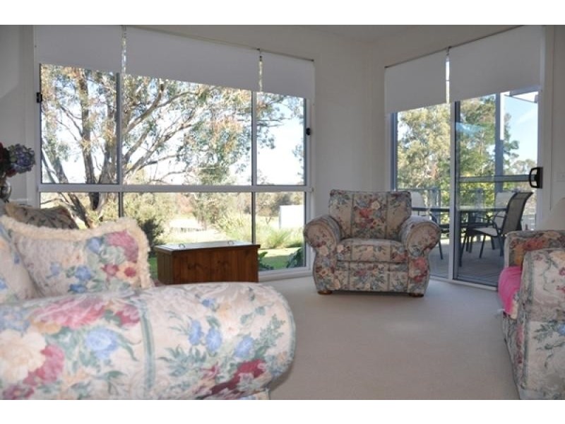 37 Newton Circuit, Thurgoona, Albury NSW 2640