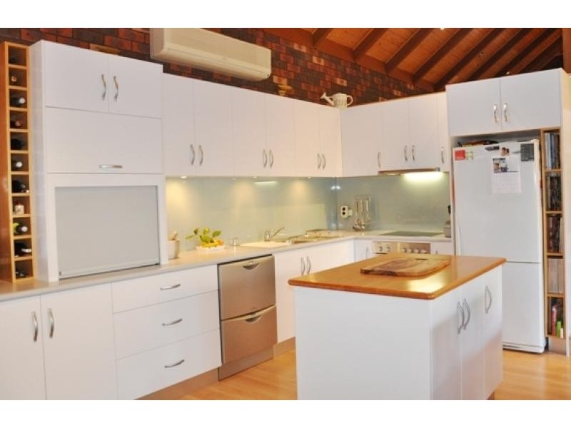 387 Woodstock Court, Albury NSW 2640