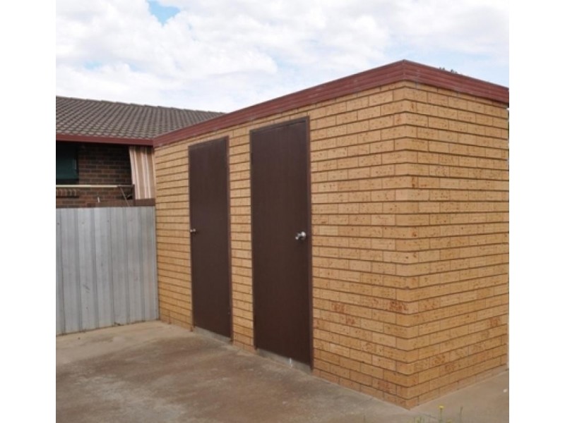 Unit 1, 409 Griffith Road, Lavington, Albury NSW 2640
