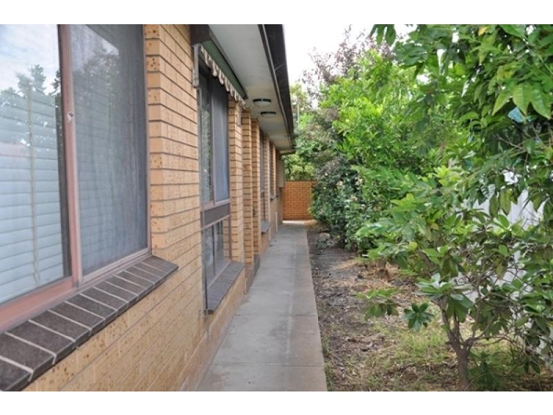 Unit 1, 409 Griffith Road, Lavington, Albury NSW 2640