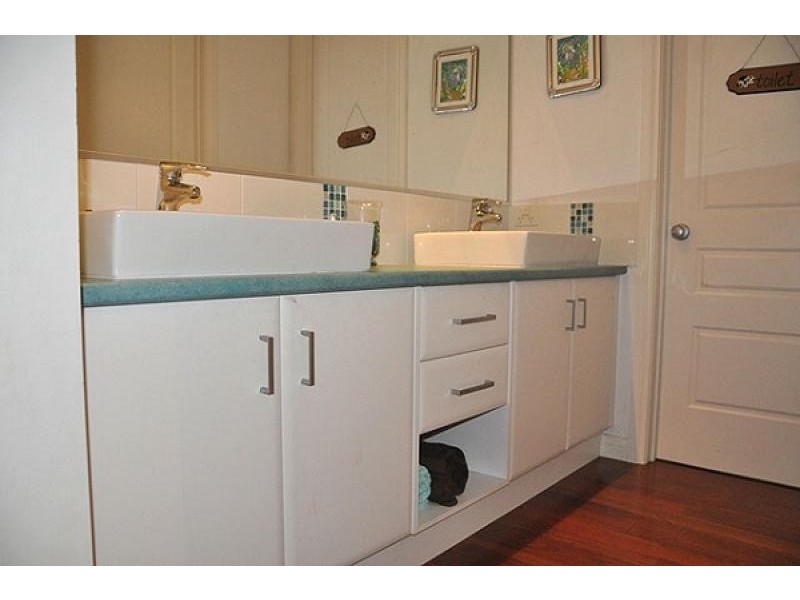 6 Swallow Lane, Jindera NSW 2642