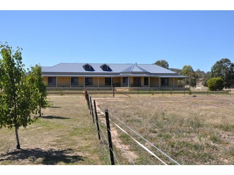 6 Swallow Lane, Jindera NSW 2642