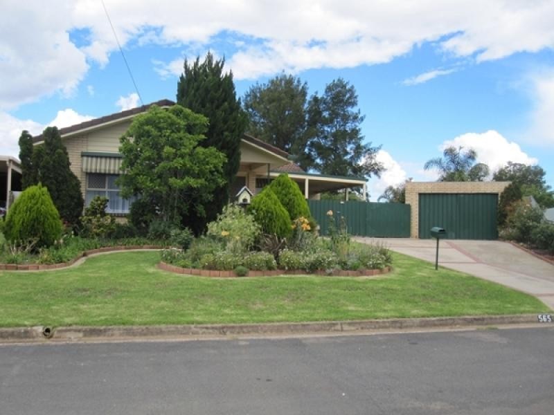 565 Noorla Place, Lavington, Albury NSW 2640