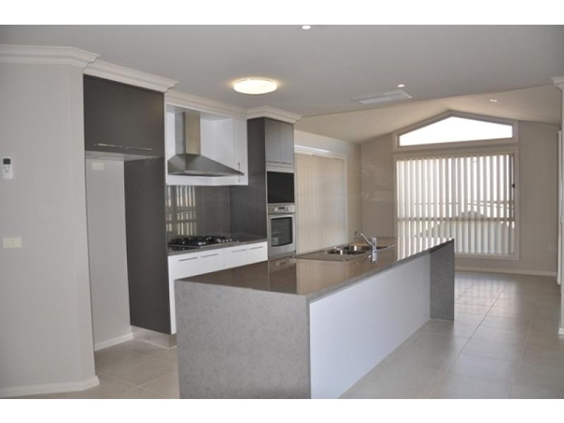 14 Bullfrog Court, Thurgoona, Albury NSW 2640