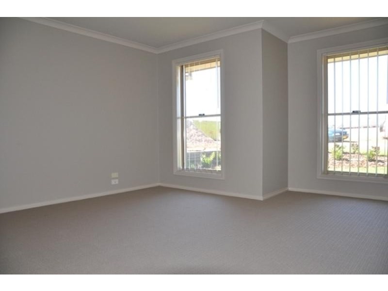 14 Bullfrog Court, Thurgoona, Albury NSW 2640