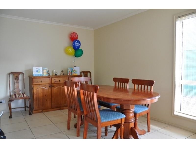 11 Chafia Place, Lavington, Albury NSW 2640