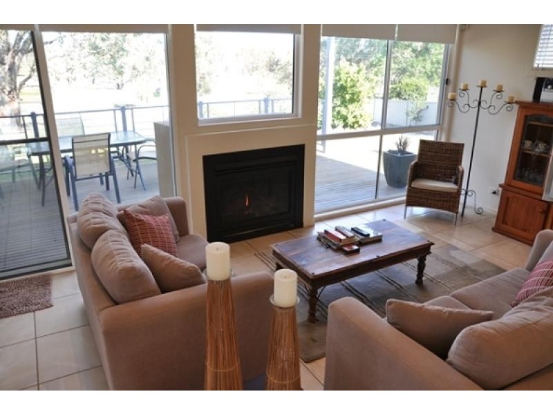 37 Newton Circuit, Thurgoona, Albury NSW 2640