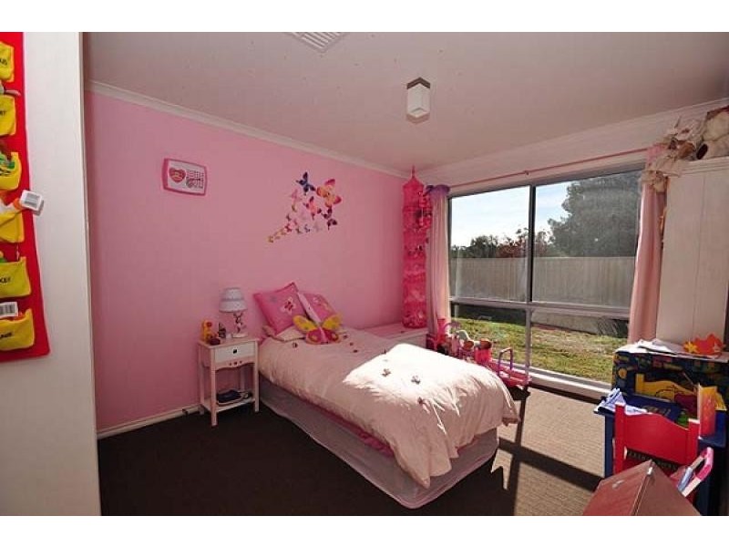 17 Jacob Street, Burrumbuttock NSW 2642