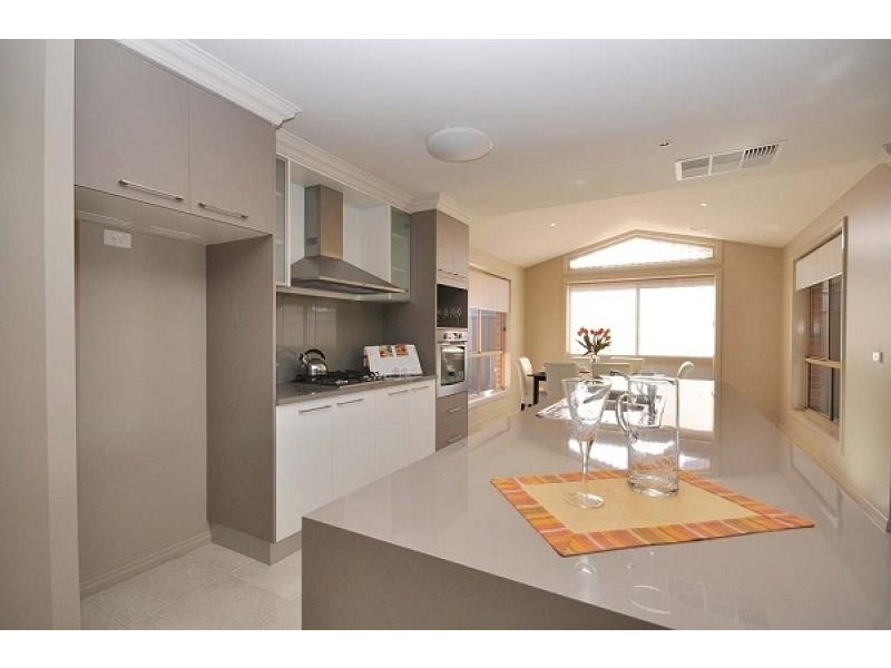26 Peards Drive, Albury NSW 2640