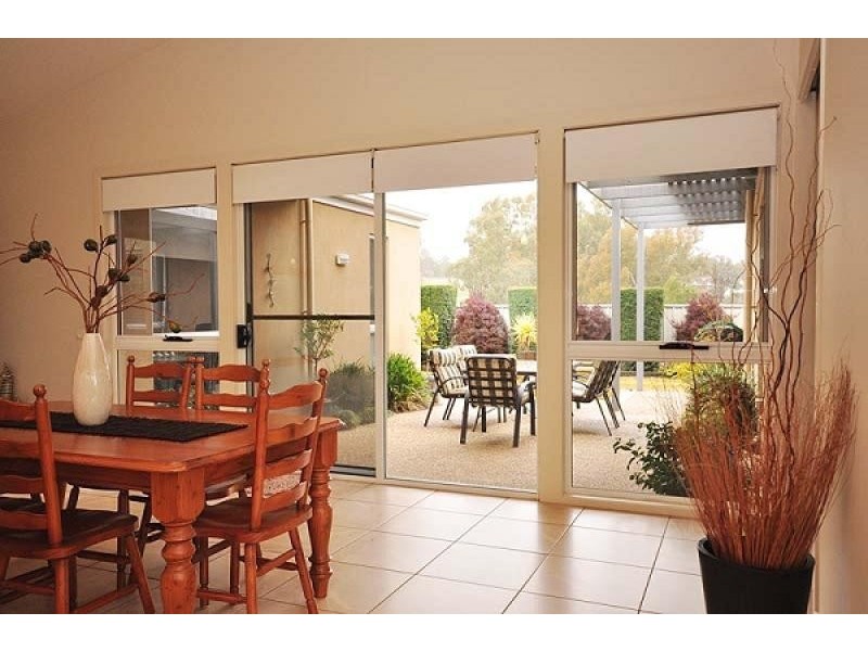 37 Newton Circuit, Thurgoona NSW 2640