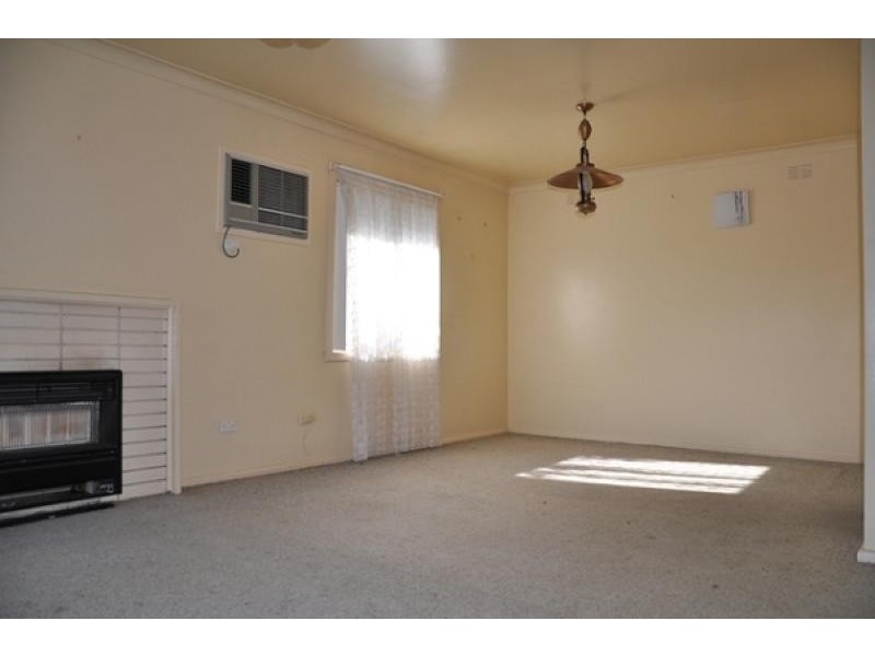420 Prune Street, Lavington NSW 2641