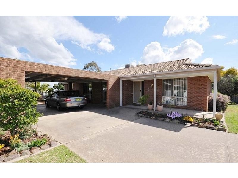 25 Neptune Drive, Lavington NSW 2641