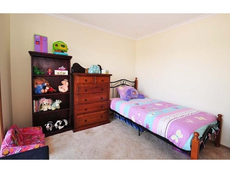 25 Neptune Drive, Lavington NSW 2641