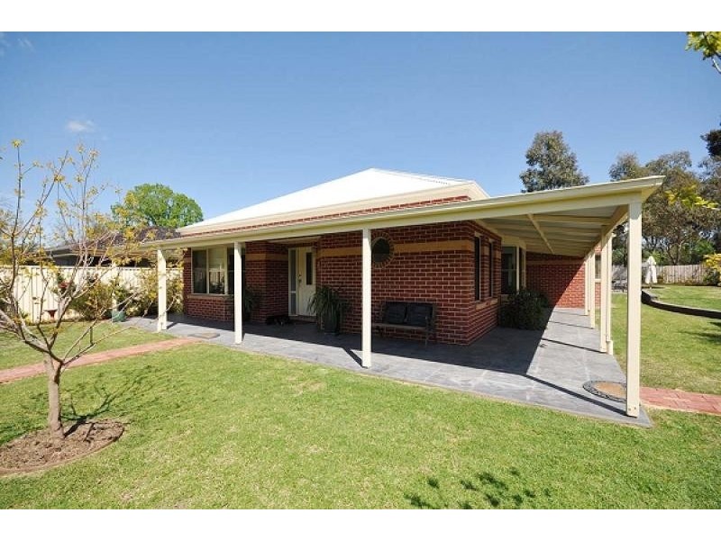 103 Hume Street, Howlong NSW 2643