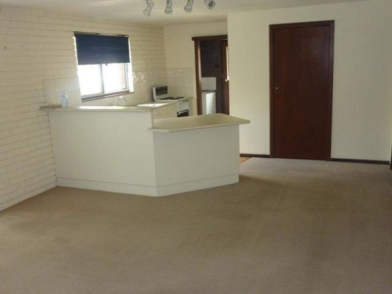 Unit 2 , 531 George Street, Albury NSW 2640