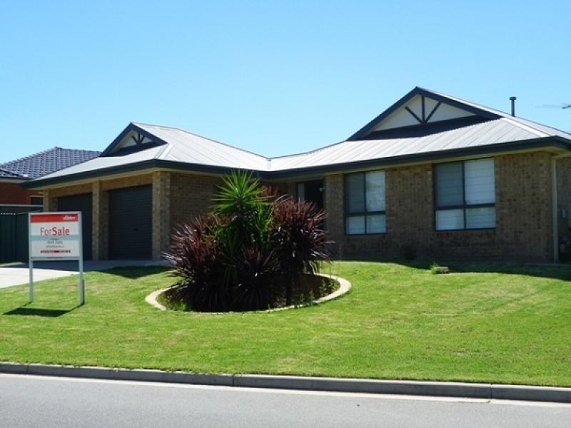 24 Telopea Street, Thurgoona NSW 2640