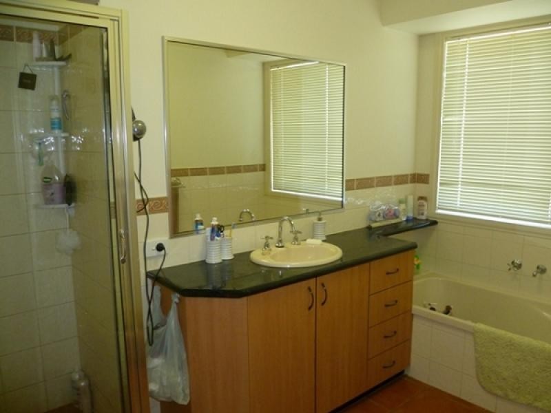 24 Telopea Street, Thurgoona NSW 2640