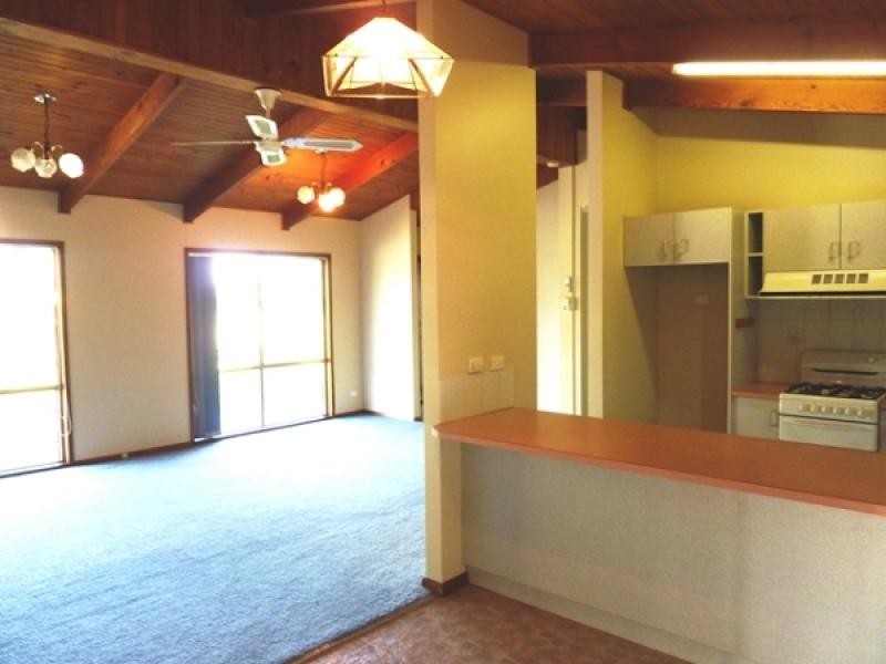 146 Hume Street, Howlong NSW 2643