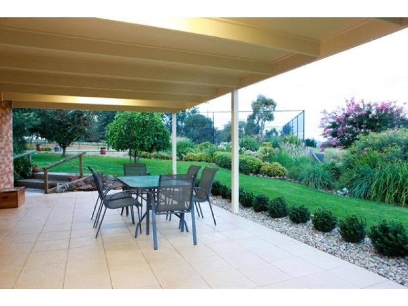 10 Klara Court, Gerogery NSW 2642