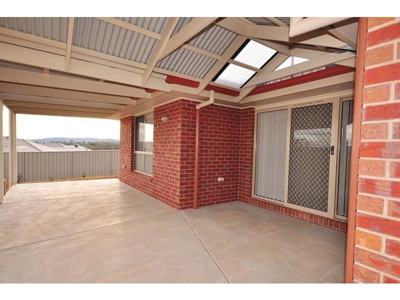 54 Honeyeater Circuit, Mitchell Park, Thurgoona NSW 2640
