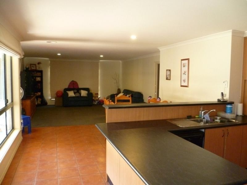 24 Telopea Street, Thurgoona NSW 2640