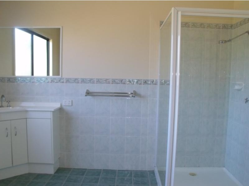 8/1 UNIVERSITY DRIVE, Wodonga VIC 3690