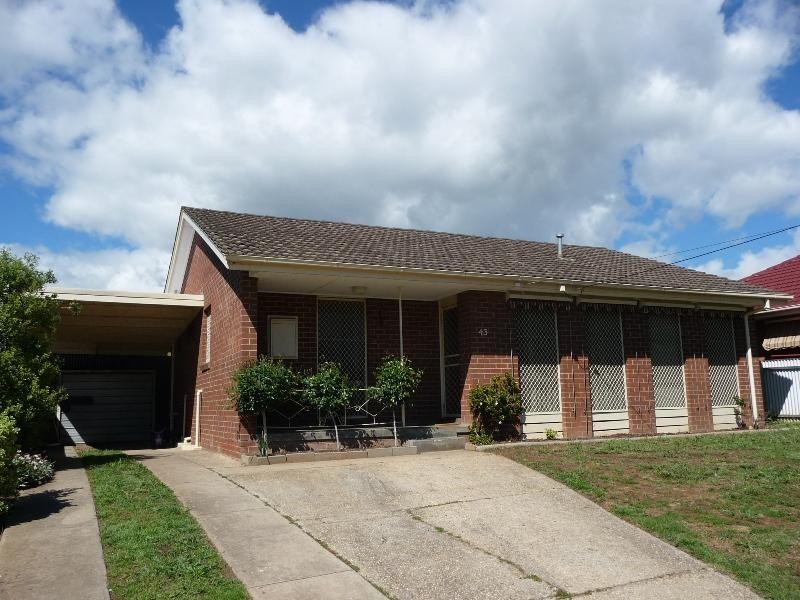 43 WORNES DRIVE, Wodonga VIC 3690