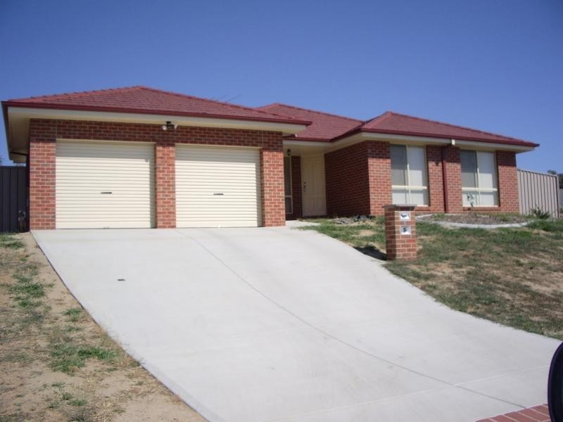 15 WHERNSIDE DRIVE, Wodonga VIC 3690