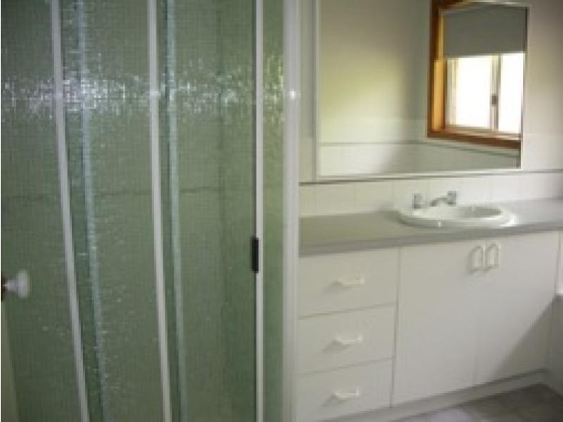 3 BENT PLACE, Wodonga VIC 3690