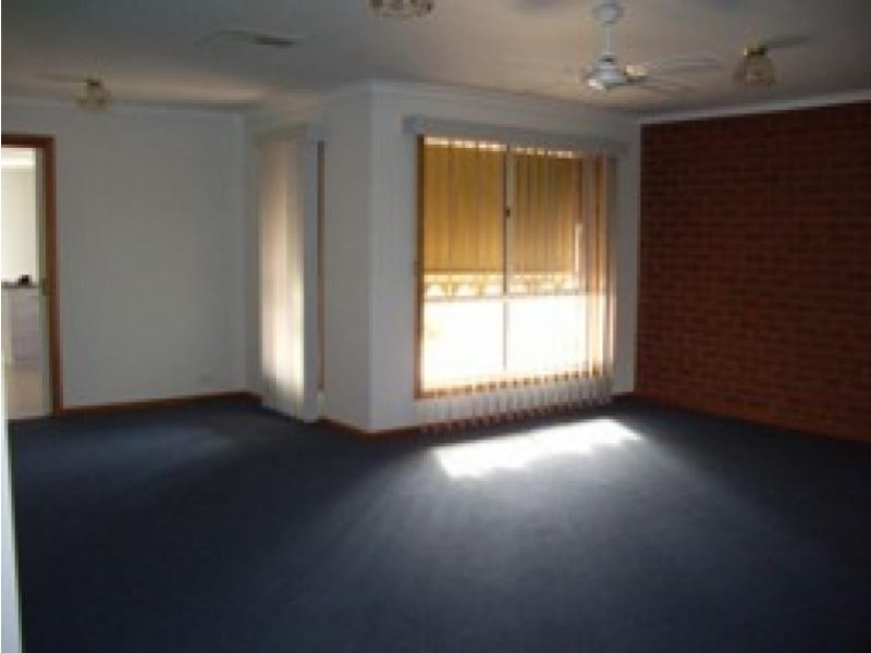 3 BENT PLACE, Wodonga VIC 3690