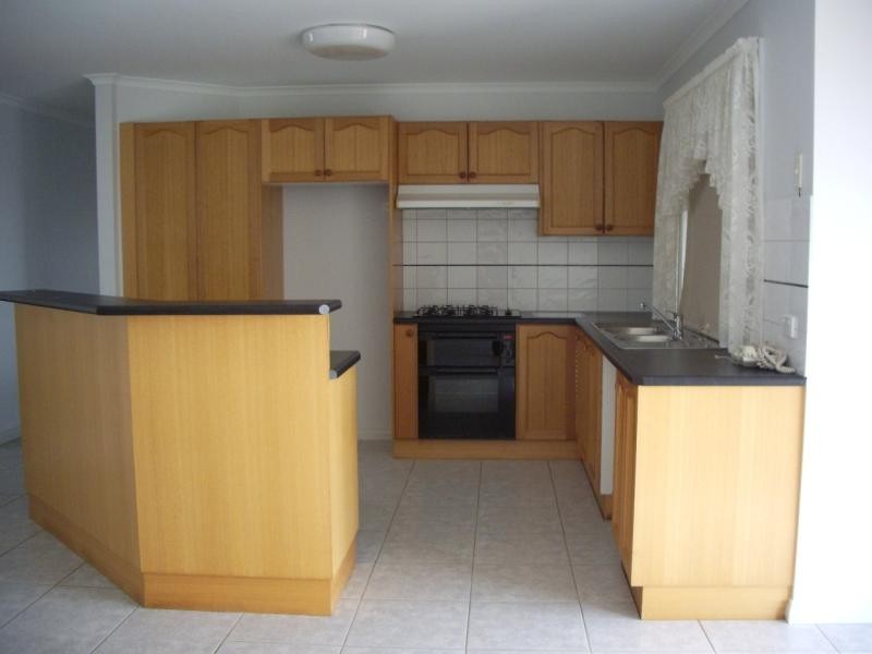 18 PEACOCK AVENUE, Wodonga VIC 3690