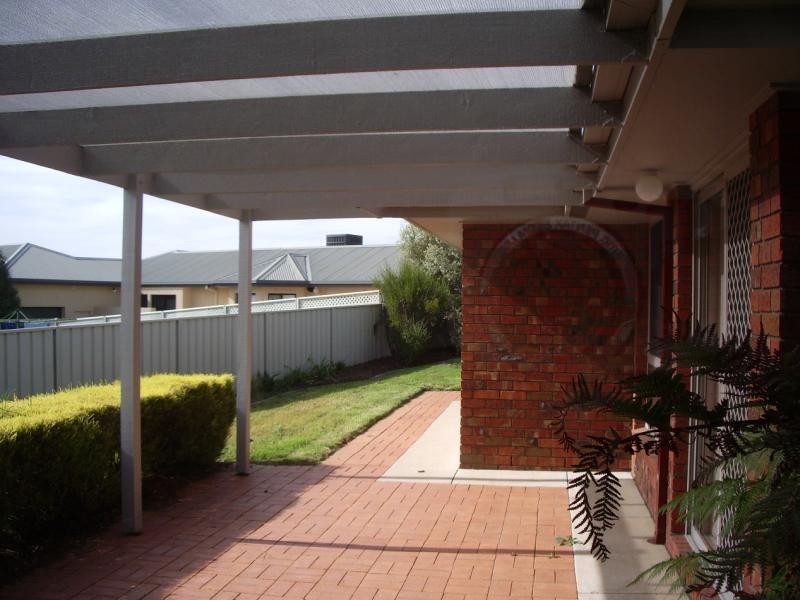 18 PEACOCK AVENUE, Wodonga VIC 3690