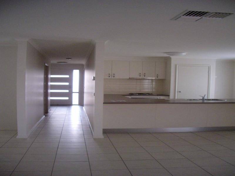 15 OAKMONT CIRCUIT, Wodonga VIC 3690