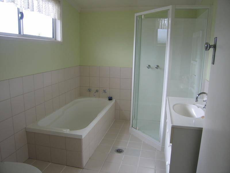 42 HEREFORD STREET, Wodonga VIC 3690