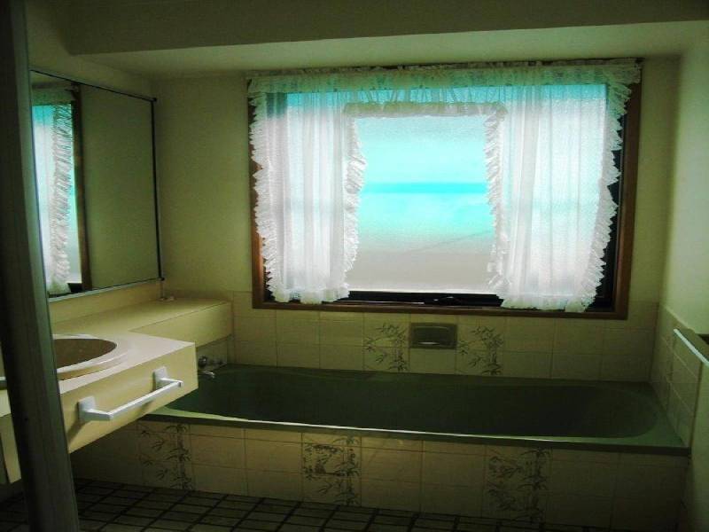 30 SERPENTINE AVENUE, Wodonga VIC 3690