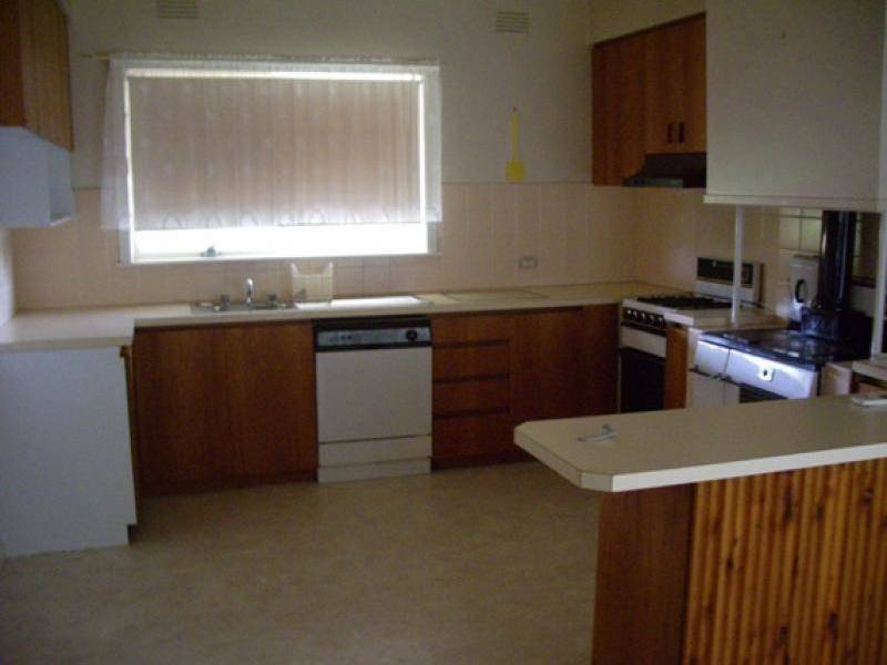 6 AUDLEY STREET, Rutherglen VIC 3685