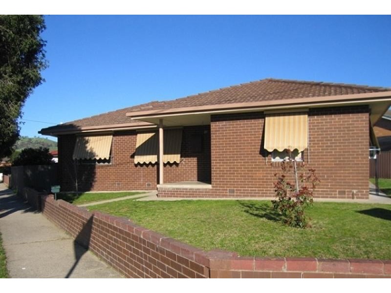 16 PRAGUE AVENUE, Wodonga VIC 3690