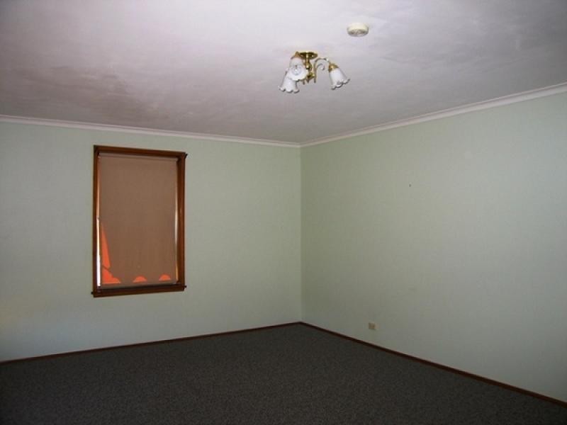 16 PRAGUE AVENUE, Wodonga VIC 3690