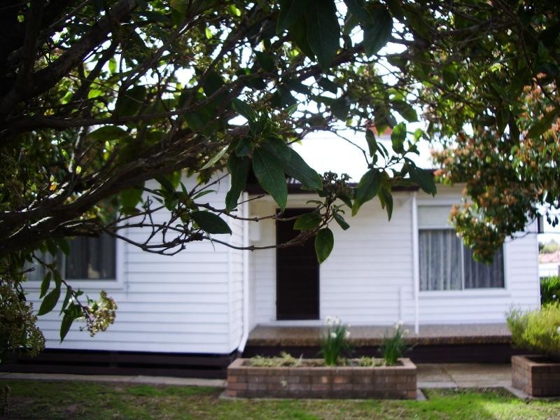 2 POLLARD STREET, Wodonga VIC 3690