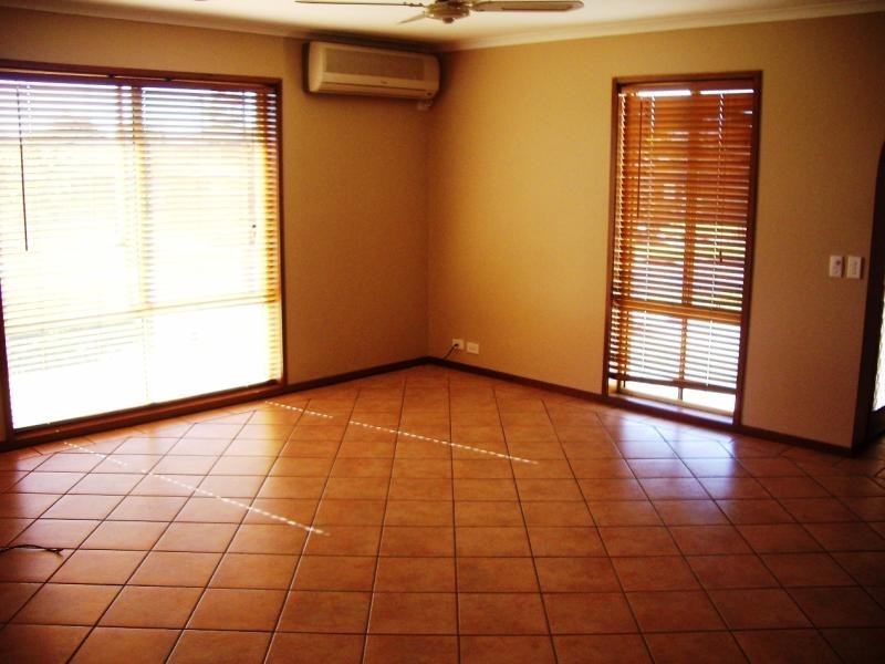 8 SONIA COURT, Wodonga VIC 3690