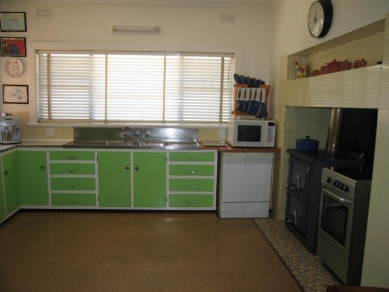 14 TOWER STREET, Wodonga VIC 3690