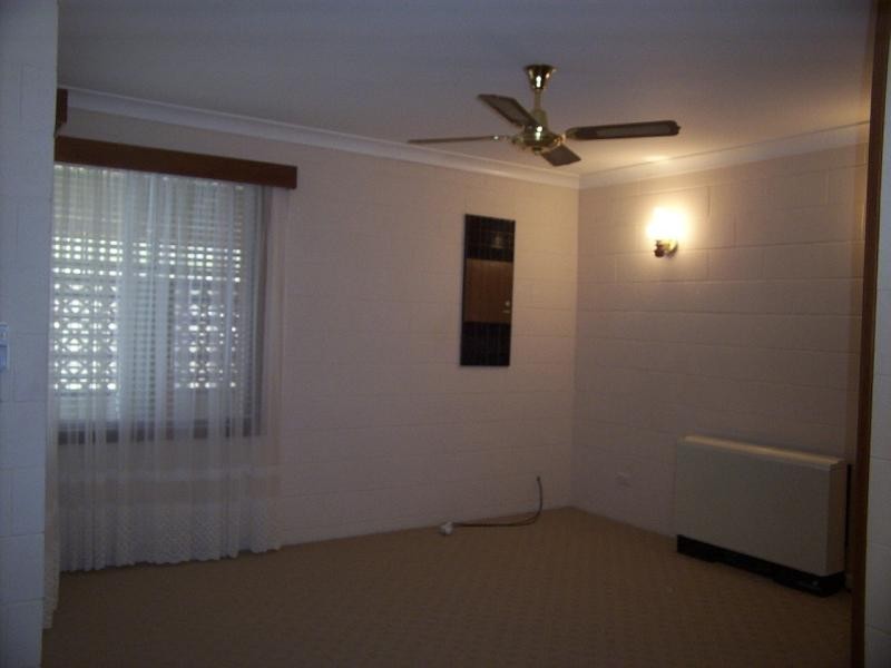 6/4 Huon Road, Tangambalanga VIC 3691