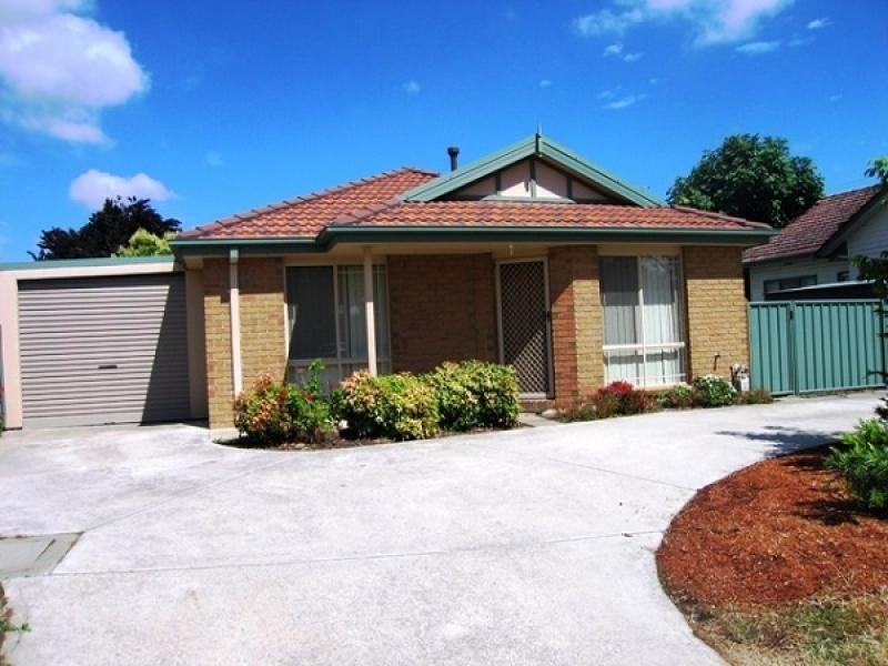 8 QUINLIVAN COURT, Wodonga VIC 3690