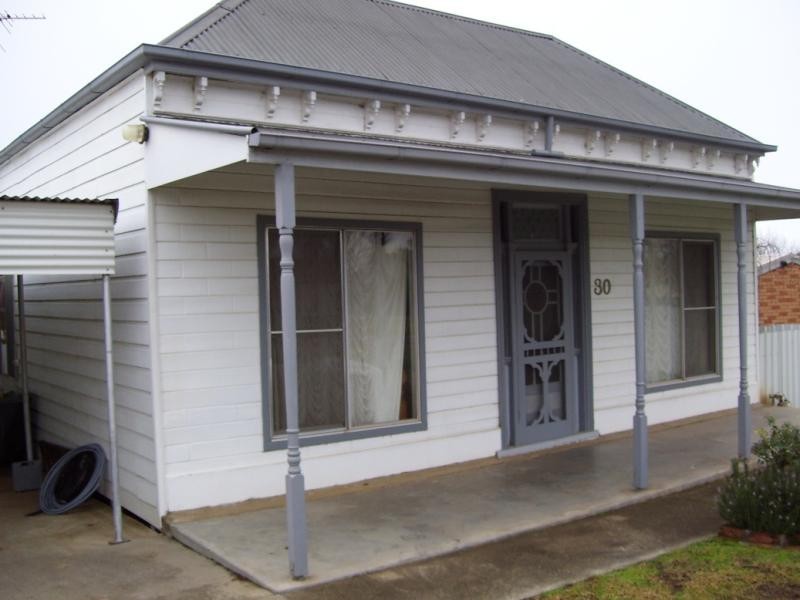 30 VICTORIA STREET, Wahgunyah VIC 3687