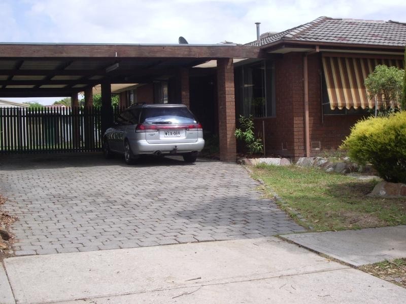 1 SERPENTINE, West Wodonga VIC 3690