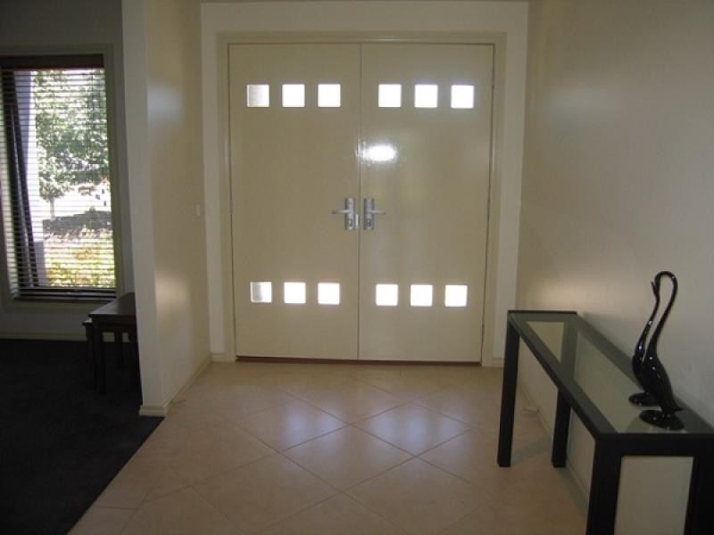 33 CARAWAY STREET, Baranduda VIC 3691