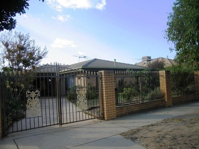 55 EMERALD AVENUE, Wodonga VIC 3690